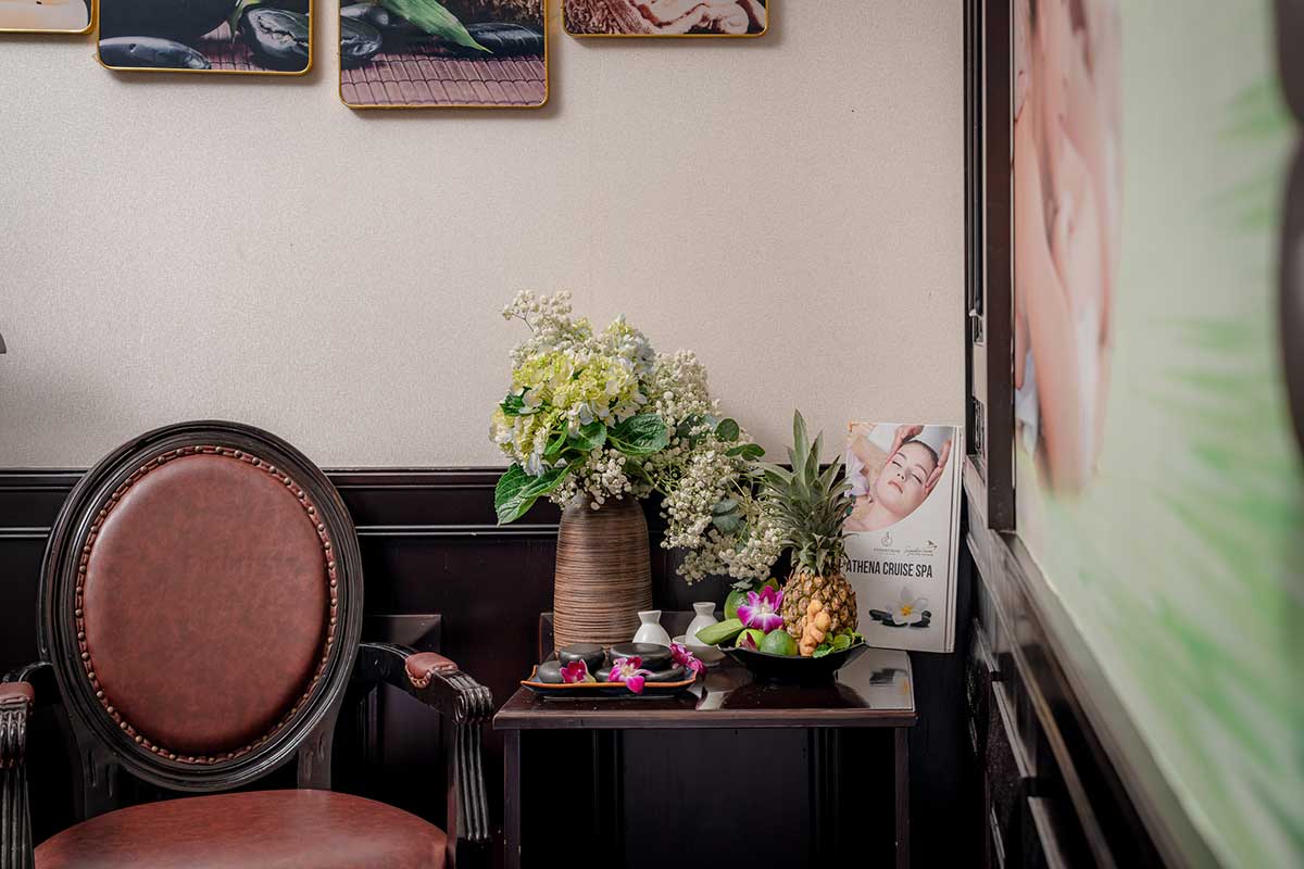 Phòng trị liệu massage và xông hơi cao cấp trên du thuyền Athena